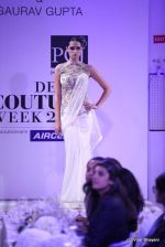 Model walk the ramp for Gaurav Gupta show at PCJ Delhi Couture Week on 9th Aug 2012 (123).JPG